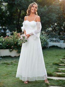 Embellished Contrast Sequin Off-Shoulder Ruffle Sleeve Wedding Dress - White - View 4