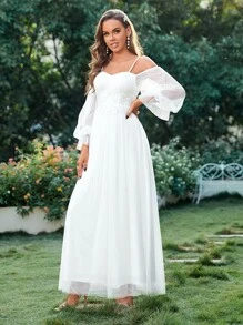 Embellished Contrast Sequin Off-Shoulder Ruffle Sleeve Wedding Dress - White - View 5