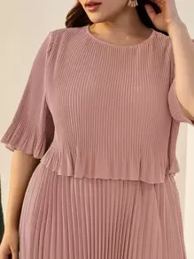 Modelyn 大碼荷葉袖百褶素色連衣裙