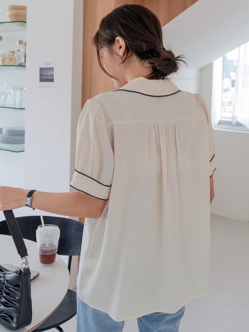 Top-stitching Puff Sleeve Shirt