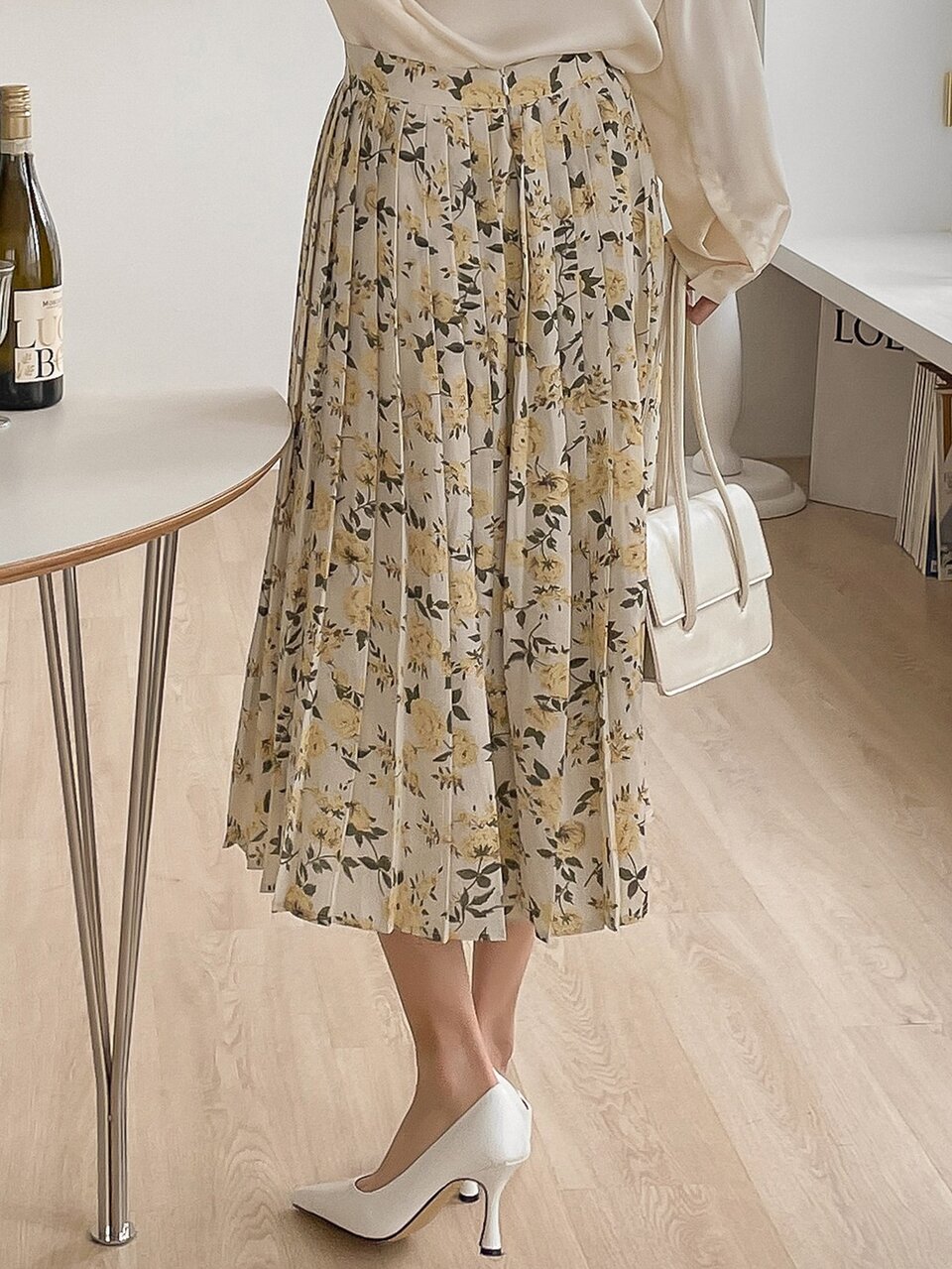 Floral Print Pleated Skirt