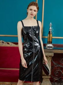 SHEIN Unity PU皮革背帶洋裝 - 黑色 - 查看 2