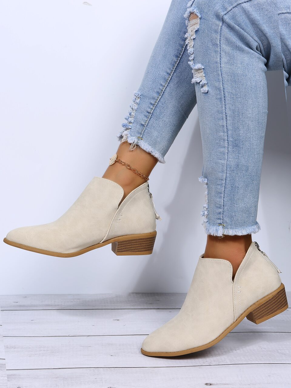 Fall/Winter 2025 Women's Fashion Chelsea Boots, Brown Leather, Comfortable Slim Fit Western Boots With Back Zipper, Multiple Colors, Breathable Perforated