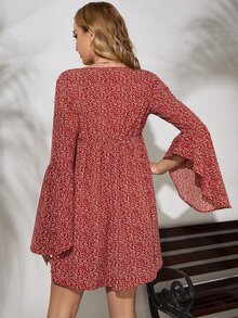 SHEIN 孕婦滿版植物印花交疊領鐘形袖連衣裙 - 彩色 - 查看 2