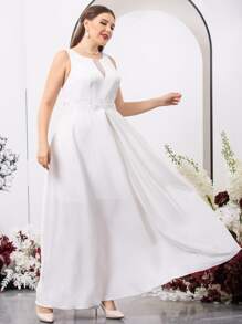 SHEIN Belle Plus Floral Embroidered Applique Mesh Detail Wedding Dress - White - View 3