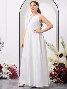 SHEIN Belle Plus Floral Embroidered Applique Mesh Detail Wedding Dress - White - View 5