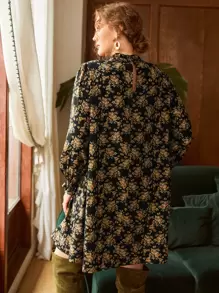 SHEIN Frenchy Plus Allover Floral Print Keyhole Back Dress - Multicolor - View 2