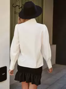 SHEIN Frenchy Blusa de manga farol con botón delantero - Blanco - Ver 2