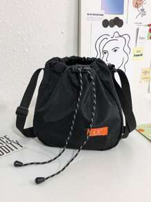 迷你字母貼片抽繩設計斜挎包，男女防水抽繩健身背包包，運動健身袋迷你旅行背包，繩包背包束緊防水尼龍適合健身房購物運動瑜伽黑色一號書包適合研究生，青少年女孩，大學、大學和高中新生、大二、初三和高中生，非常適合戶外、旅行和返校 - 黑色 - 查看 2