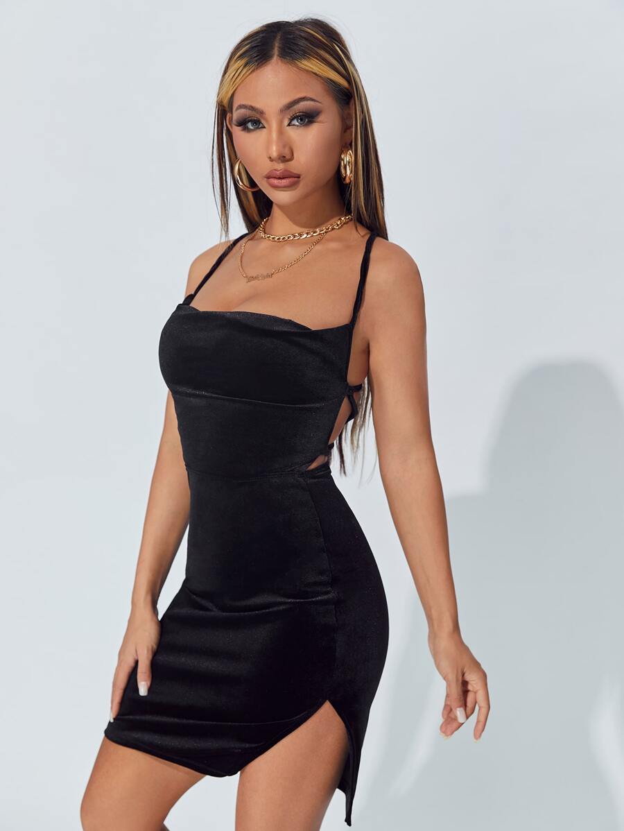 SHEIN PETITE 十字交叉後背繫帶絲絨下擺開叉洋裝 - 黑色 - 查看 1