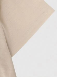 Manfinity 男士波浪和日文字元圖案T恤 - 杏色 - 查看 4