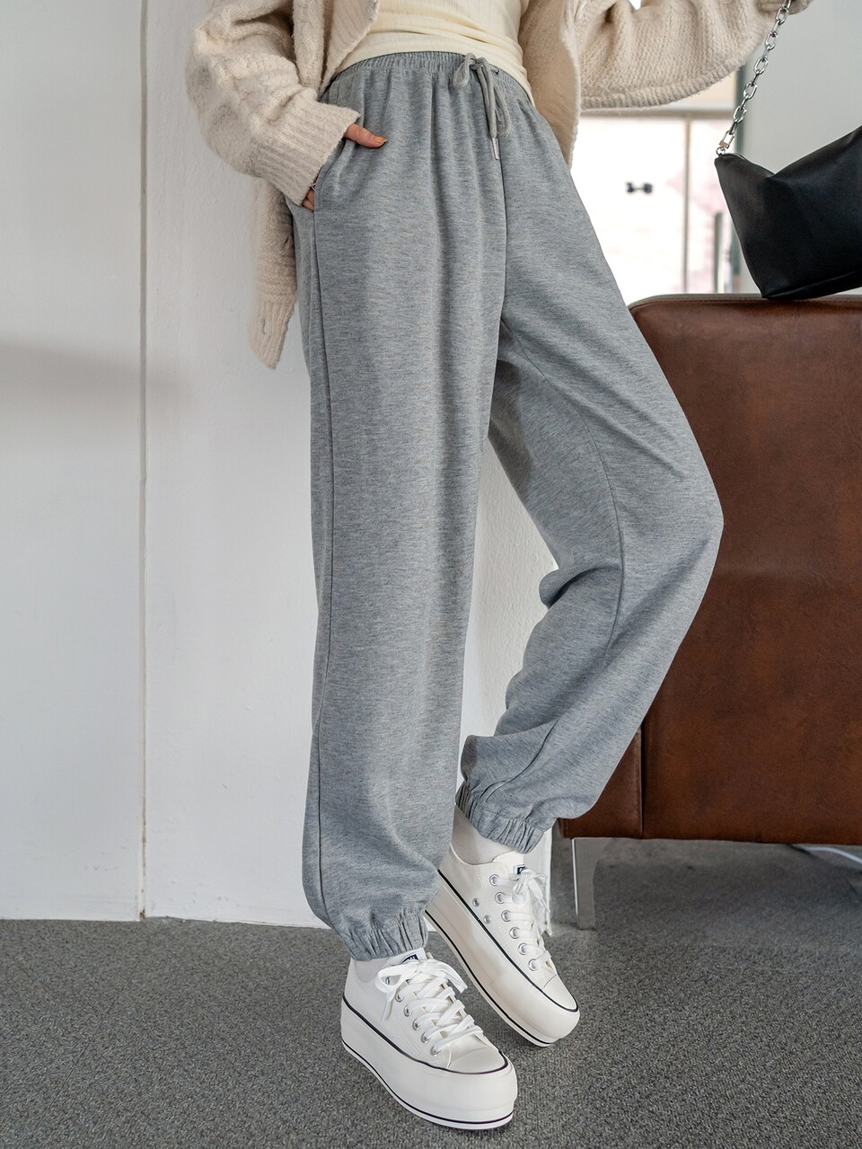 Drawstring Waist Slant Pocket Sweatpants