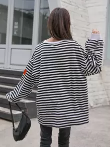 DAZY Áo thun trễ vai họa tiết chữ sọc, quần áo mùa thu, quần áo trở lại trường, áo dài tay cho nữ - Đen và trắng - Xem 2