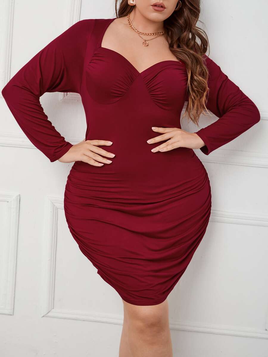 Plus Sweetheart Neck Ruched Bodycon Dress - Burgundy - View 1