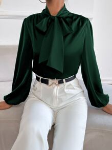 SHEIN BAE 缎面系带领口主教袖衬衫、长袖上衣 - 墨綠色 - 查看 3