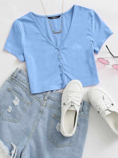 Top court avec boutons