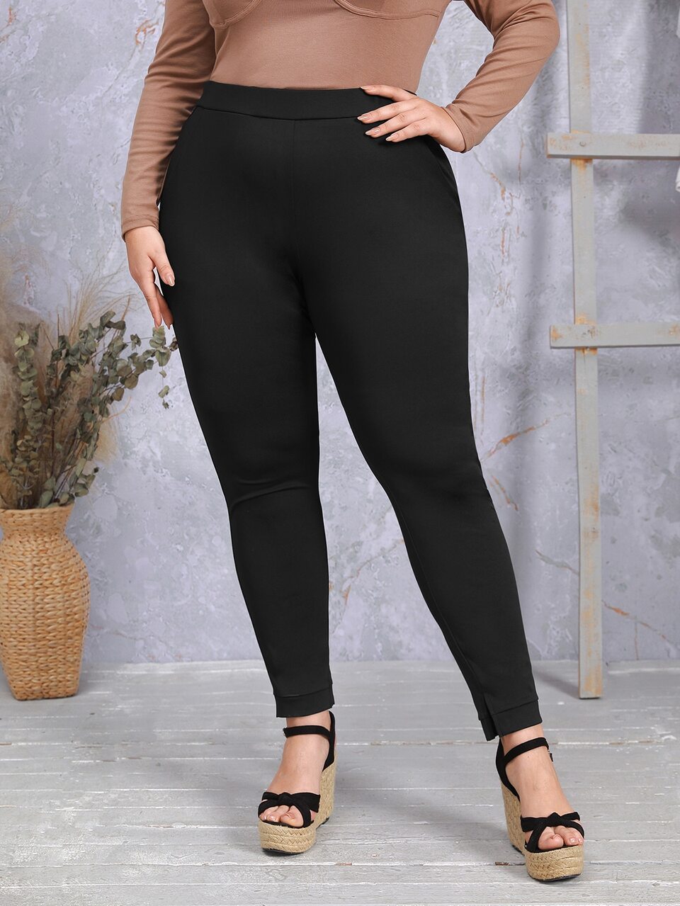 Plus Slant Pocket Split Hem Skinny Pants