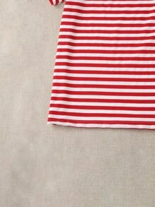 SHEIN EZwear 大碼條紋圖案愛心貼布細節T恤 - 紅白色 - 查看 3