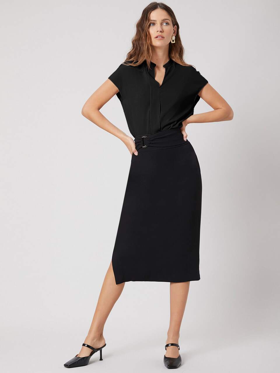 STRAIGHT BATWING SLEEVE TOP