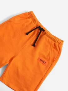 SHEIN Chàng trai trẻ Thư được vá Áo thun & Eo dây rút Quần short - màu đen - Xem 4