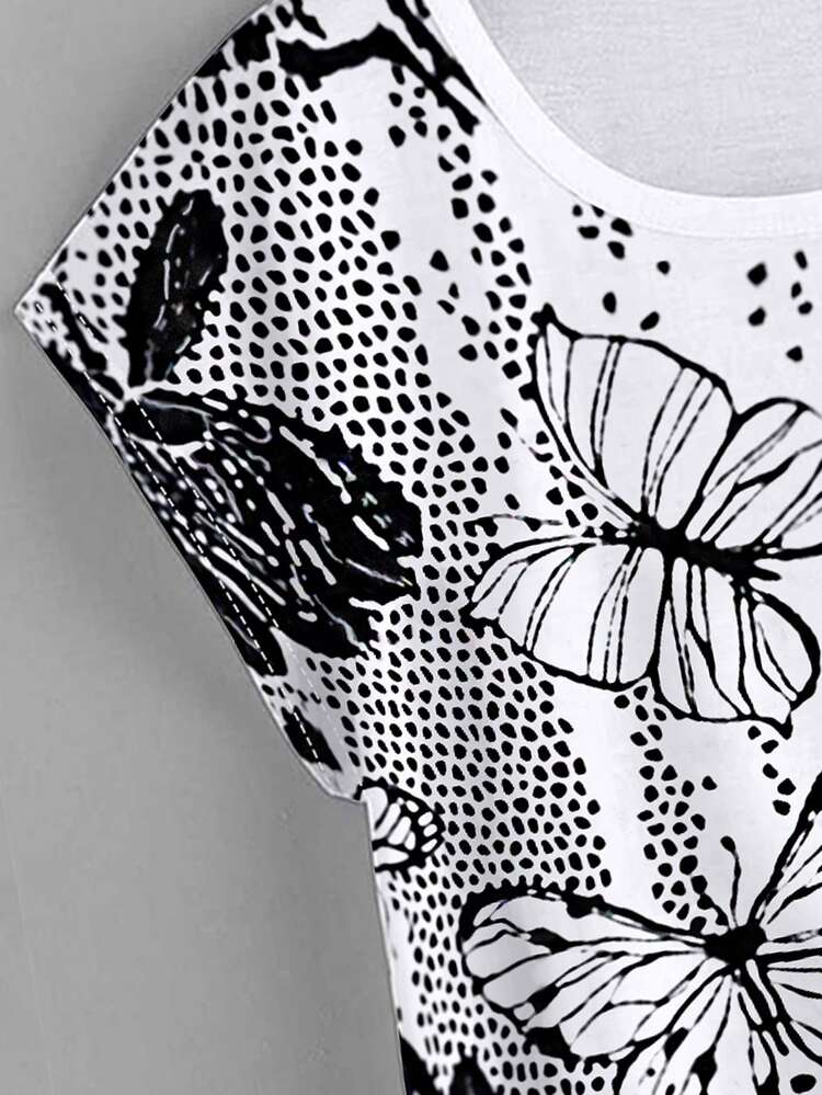 SHEIN LUNE Camiseta con estampado floral con mariposa bajo curvo - Blanco - Añade 4