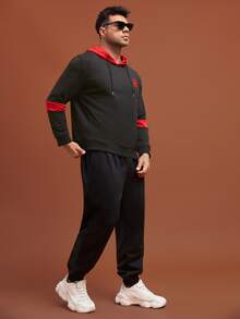 Manfinity Men Colourblock Cartoon Patched Detail Drawstring Hoodie & Joggers - Black - View 3