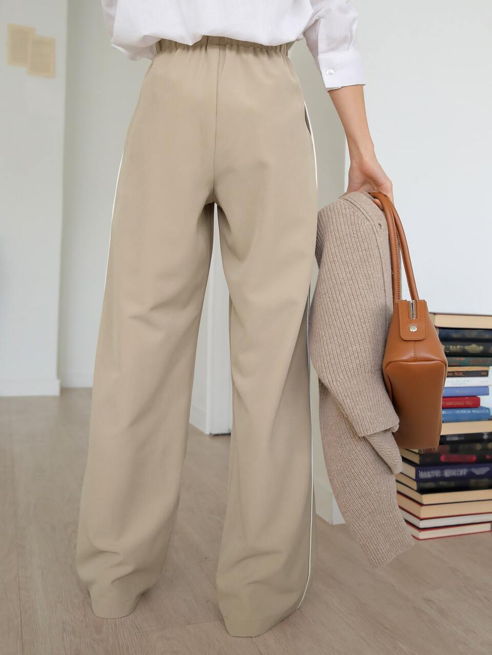 Contrast Piping Slant Pocket Pants