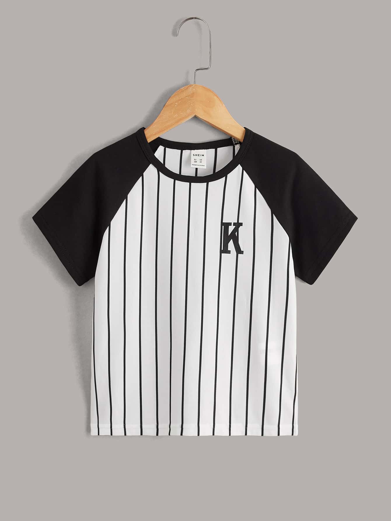 SHEIN Toddler Boy Stripe Contrast Color Print Raglan Sleeve T-Shirt - Black and White - View 1