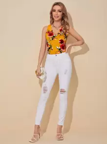 SHEIN Clasi Top Recortado Amarillo Con Estampado Floral, Con Detalles Festoneados Y Tirantes Anchos