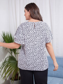 Áo sơ mi Plus Size Xù phân lớp Họa tiết hoa Boho - Đen và trắng - Xem 2