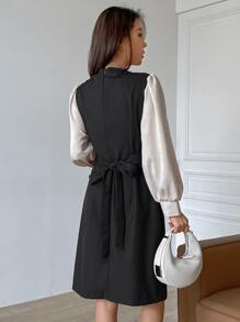 DAZY Crossover Tie Back Lantern Sleeve Dress - Black - View 2