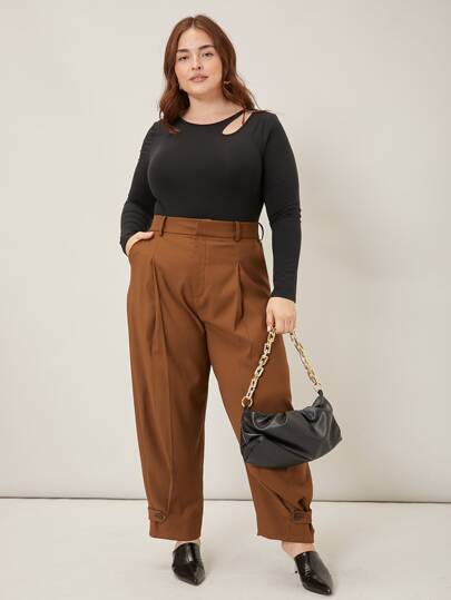 SHEIN Privé Bodysuit Ukuran Plus Memotong Plain Casual