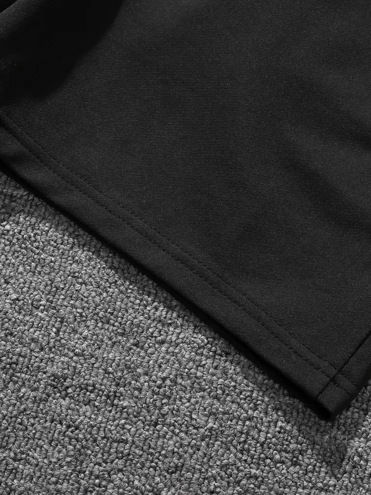 Manfinity Roghcode Men's Solid Color Drawstring Waist Pocket Loose Casual Shorts - Black - View 5