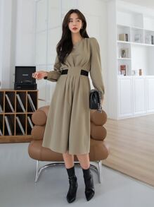 DAZY 泡泡袖褶皺面料細節後綁帶連衣裙