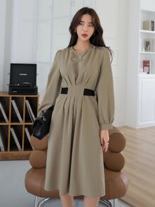 DAZY 泡泡袖褶皺面料細節後綁帶連衣裙