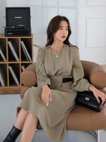 DAZY 泡泡袖褶皺面料細節後綁帶連衣裙