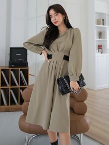 DAZY 泡泡袖褶皺面料細節後綁帶連衣裙