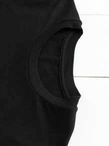 SHEIN LUNE Plus Cat & Figure Graphic Tee - Black - View 4