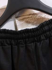 Aesthetic Post 男款寬鬆短褲,印有字母圖形,腰間有束繩 - 黑色 - 查看 7