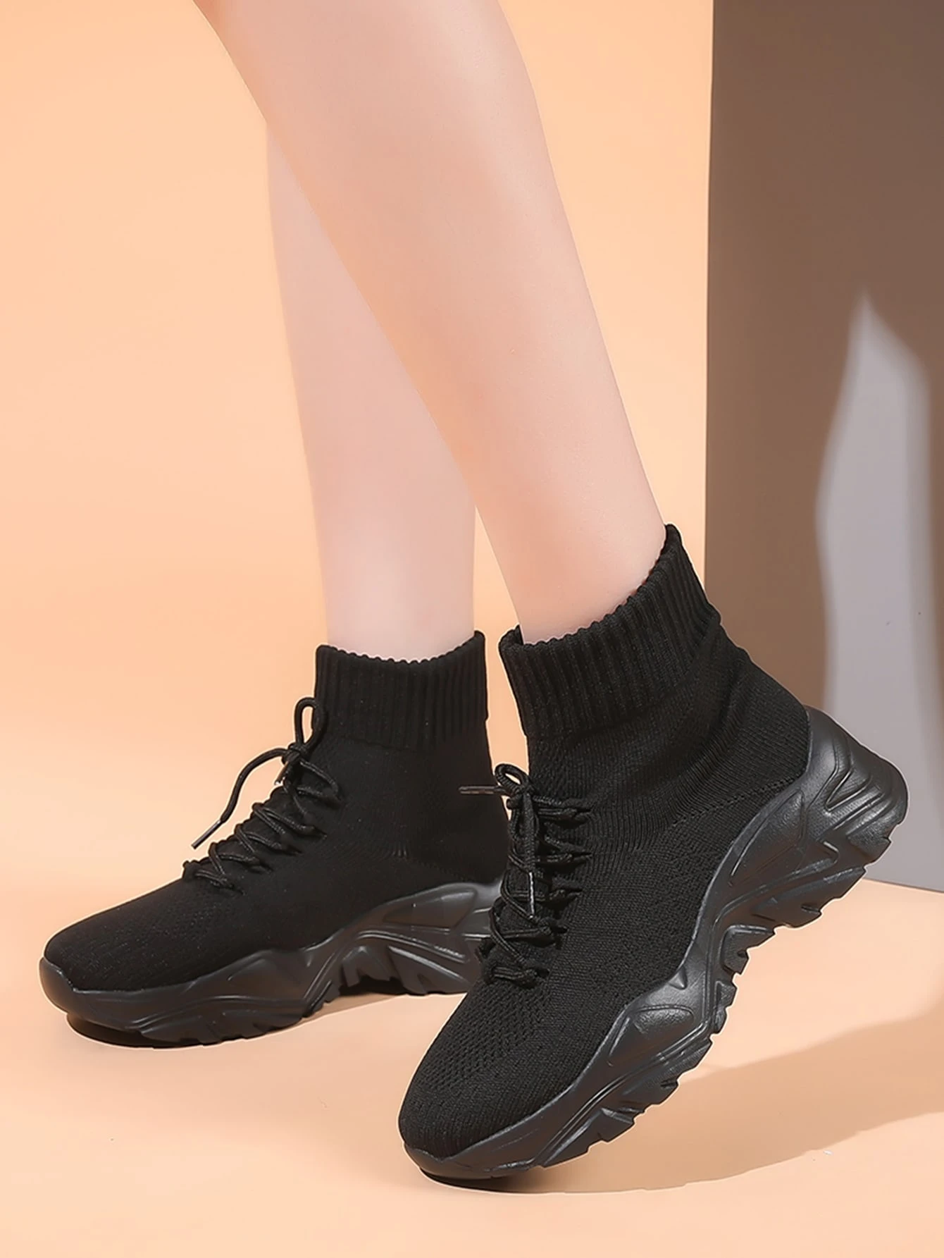 レースアップフロント 通気性 ソックススニーカー