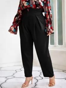 Modelyn 大碼缺口V領腰褶皺長褲 - 黑色 - 查看 5