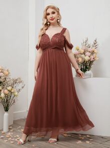 SHEIN Belle 大碼蕾絲拼接褶邊挖肩雪紡伴娘連衣裙