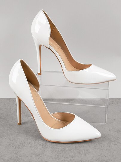 Shiny Minimalistic Closed Toe Pumps