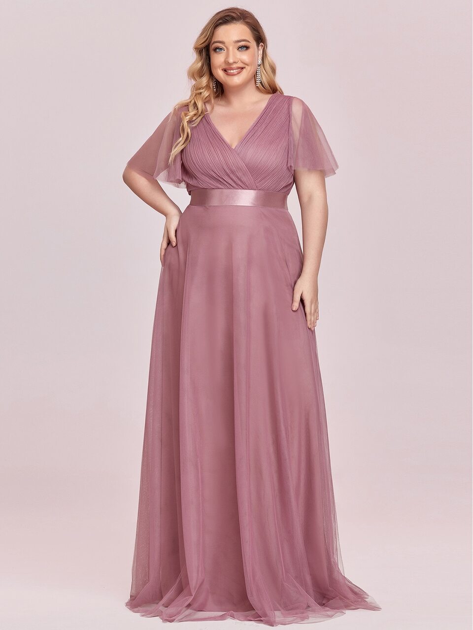 EVERPRETTY Plus Size Bridesmaid Dress With Ruched Bust And High Waist, Mesh Fabric