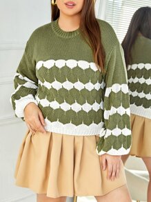 SHEIN Essnce Jersey de hombros caídos con patrón de dibujo - Verde militar - Ver 3