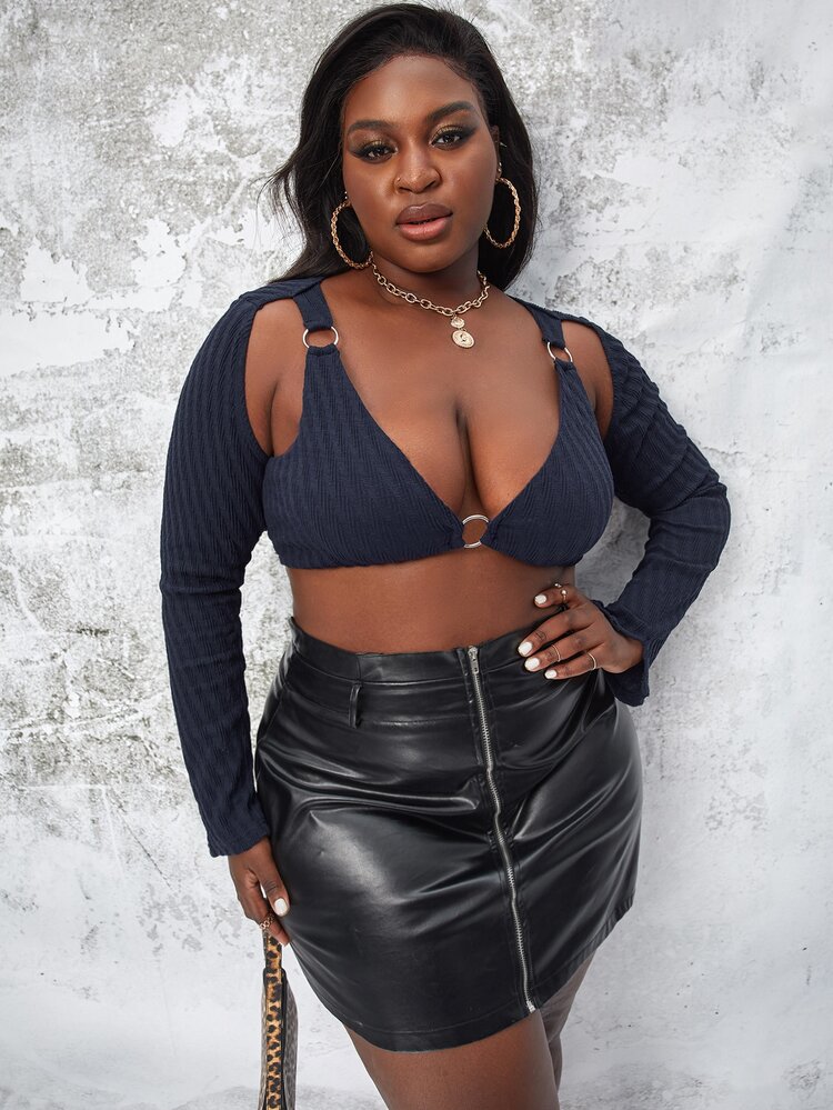 SHEIN Plus Cut Out Ring Detail Crop Top - Navy Blue - View 5