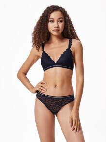 LUVLETTE Lingerie Bralettes Lounge Lace Bra - Black - View 4