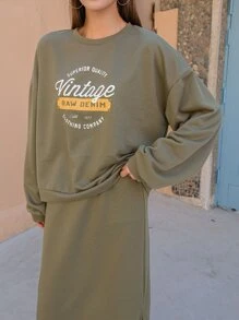 DAZY Slogan Graphic Drop Shoulder Pullover & Split Hem Skirt