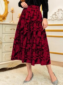 Modelyn Chân váy xếp ly cạp cao họa tiết hoa màu đỏ tía - Màu Đỏ Sâu - Xem 4