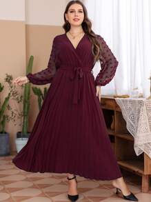 Modelyn 大碼圓點燈籠袖交叉領百褶下擺繫腰帶連衣裙 - 酒紅色 - 查看 3